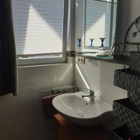Unser Obervolkacher Ferienhaus - Omas Hideaway - Gartenoase mit Wohlfühlflair&Herz für Hunde Apartamento